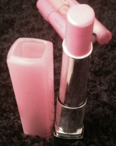 Revlon Lip Butter in Cupcake $3 Used 1 time